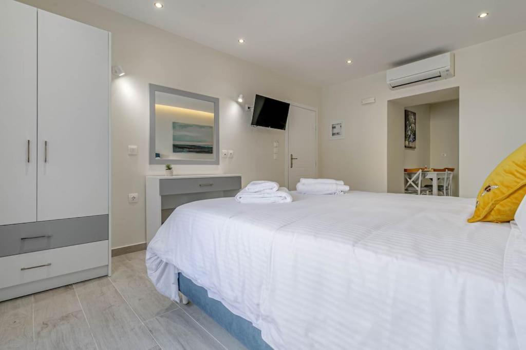 Agisilaos Apartments Corfu  Екстер'єр фото